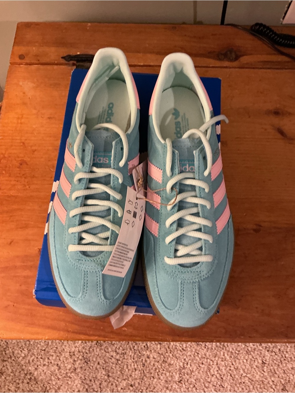 Adidas Handball Spezial KJ3775. Youth 6.5 Women’s 7.5 brand new with tags
